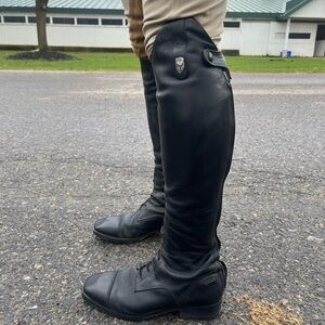 Ariat Monaco Size 7 Tall Boots